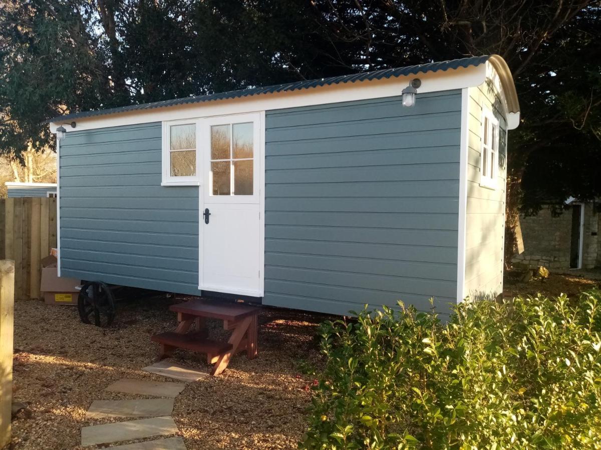 Yew Tree View Luxury Shepherd'S Hut Sturminster Newton Esterno foto