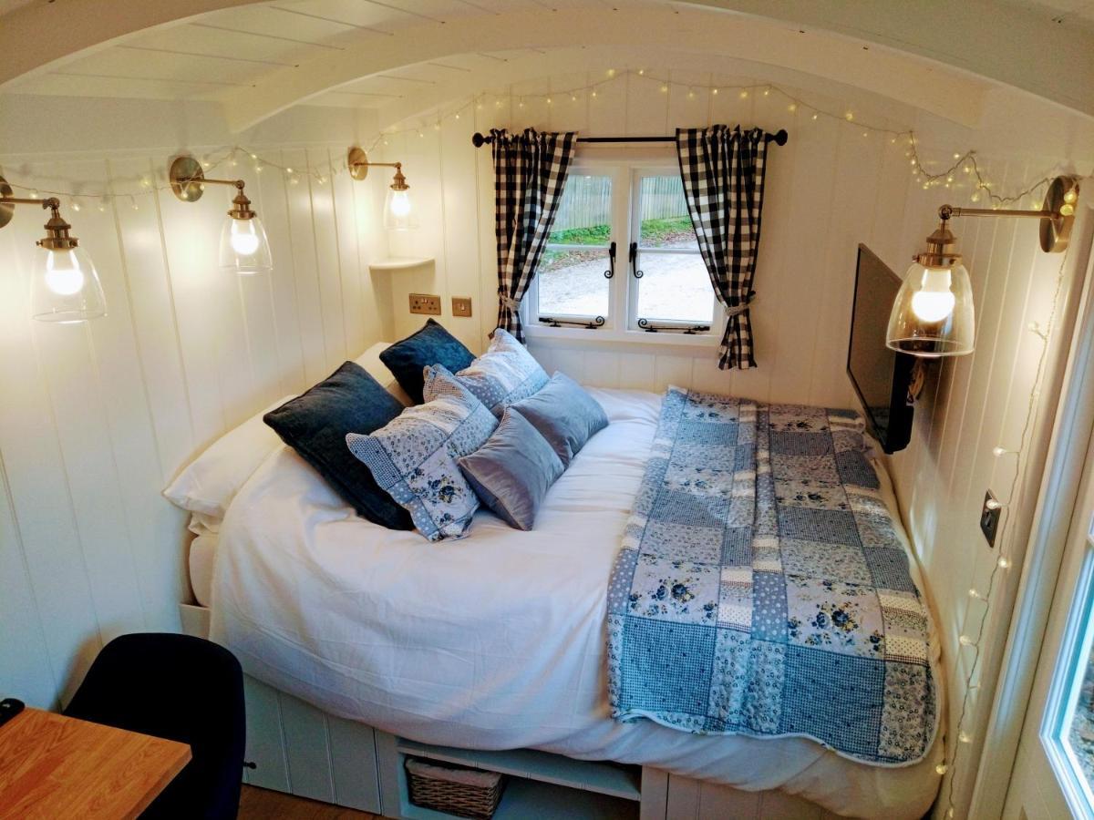 Yew Tree View Luxury Shepherd'S Hut Sturminster Newton Esterno foto